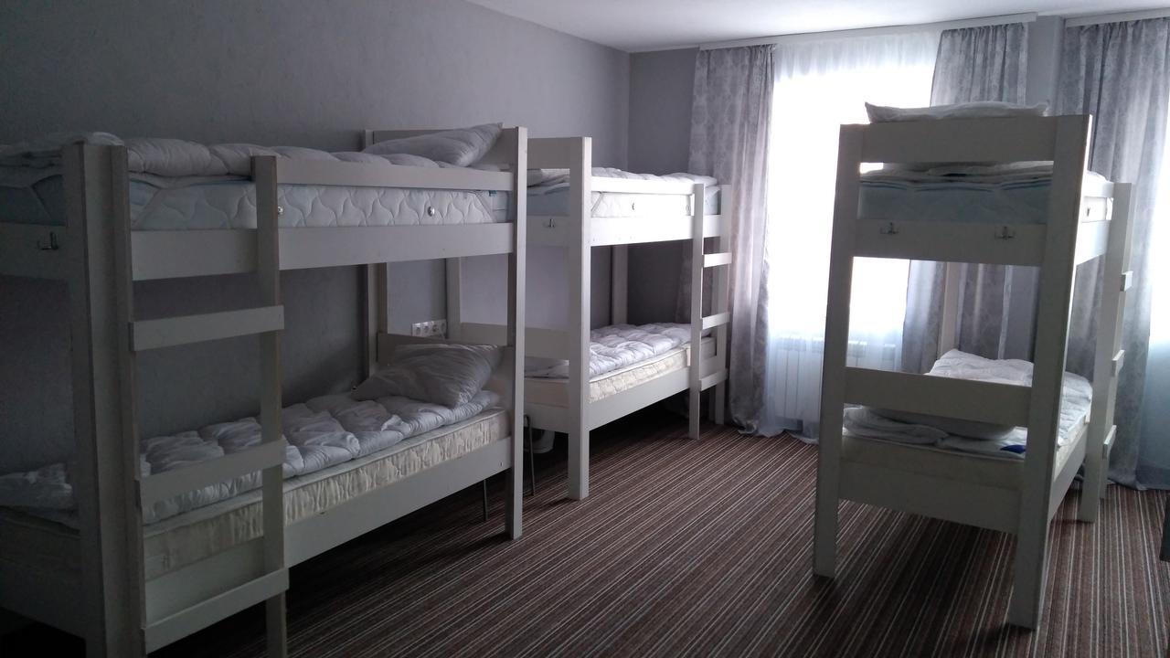 Hostel On Dragomanova 27 Рівне Екстер'єр фото